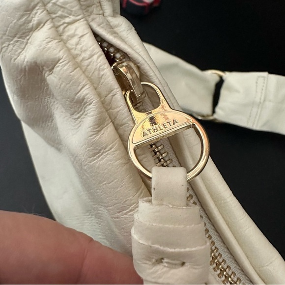 Athleta X Alicia Keys Sling Bag Cream Faux Leather Limited Edition READ - Picture 12 of 13